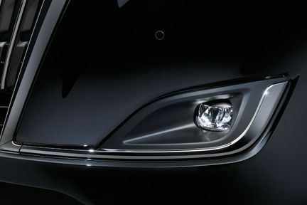 LEDフロントフォグランプカバーモール
