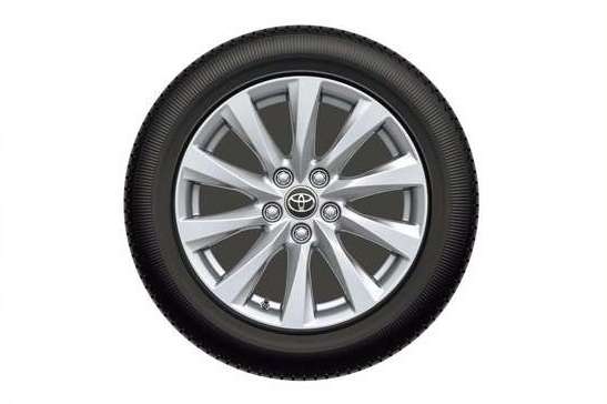 215/55R17 タイヤ& 17 × 7½J アルミホイール (シルバー塗装/ センターオーナメント付)