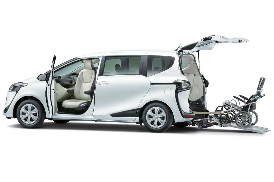 X 車いす仕様車(タイプⅢ)“助手席側セカンドシート付”