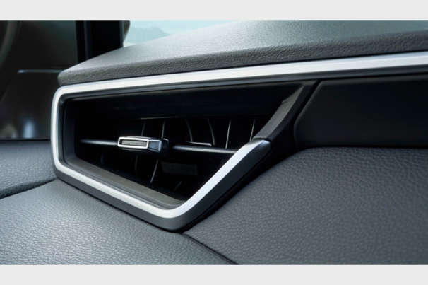 corolla_grade_im06