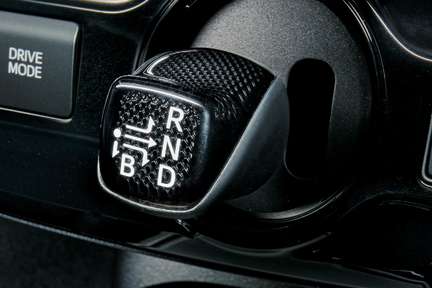 プリウス 特別仕様車 ツーリングセレクション Black Edition 福島トヨタ自動車