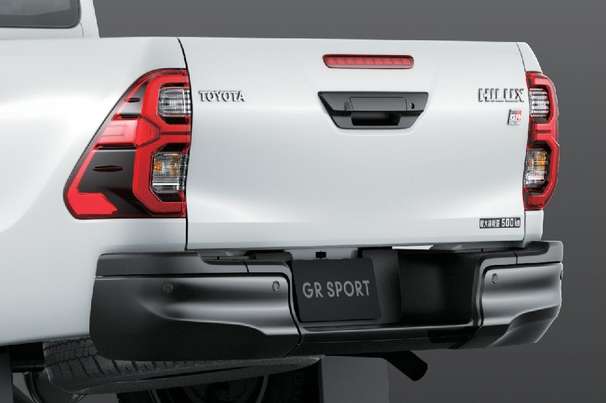 GR SPORT リヤバンパー(グロスブラック塗装)