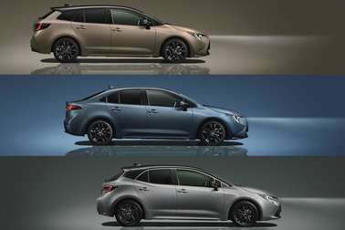 カローラ ツーリング特別仕様車HYBRID W×B“50 Million Edition”(2WD)