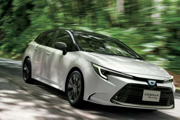 W×B（ハイブリッド車・2WD）