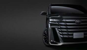 Z Premier（ターボガソリン・2WD）