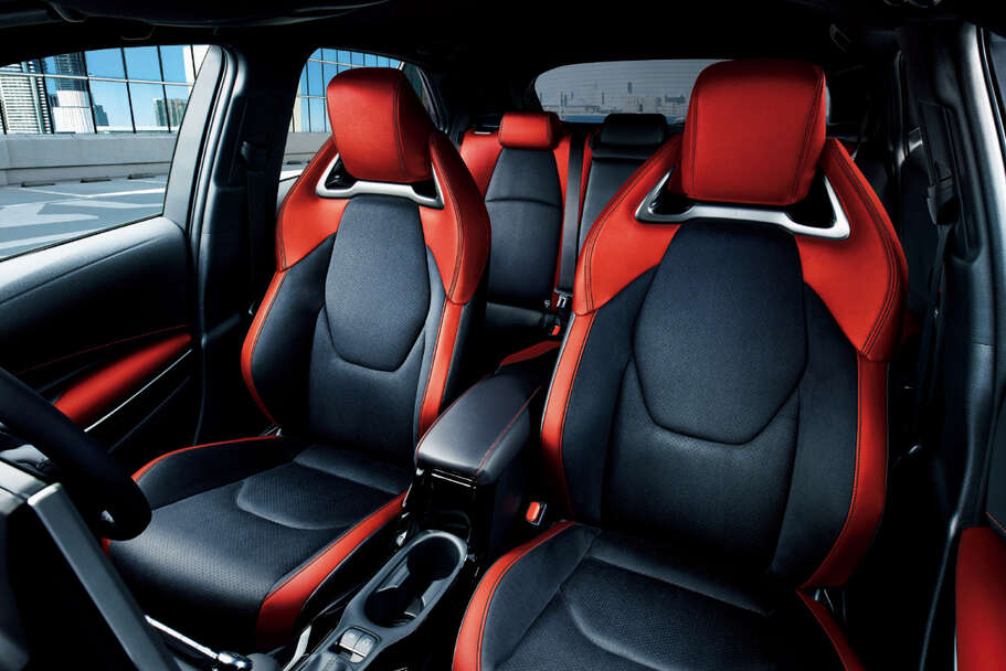 corollasport_feature_img02