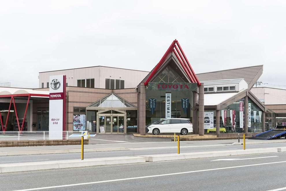 白河店 外観