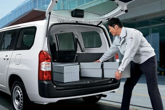 【モデル入り素材】G（1.5L・2WD・ガソリン車）