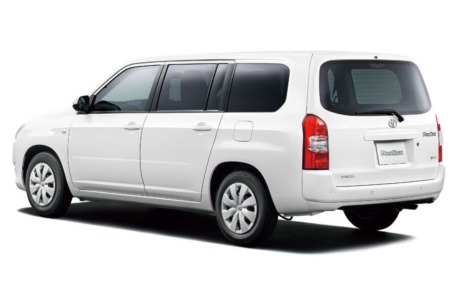 F（ハイブリッド車）