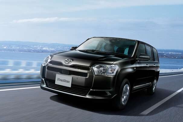 F（ハイブリッド車）