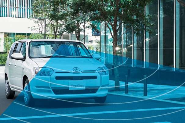 【モデル入り素材】F（ハイブリッド車）