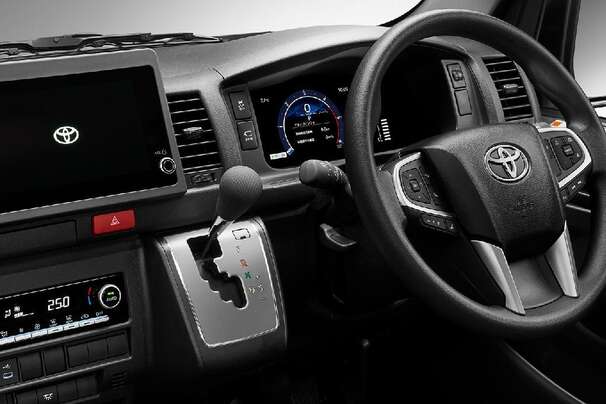 COMMUTER・2WD・2800ディーゼル・GL