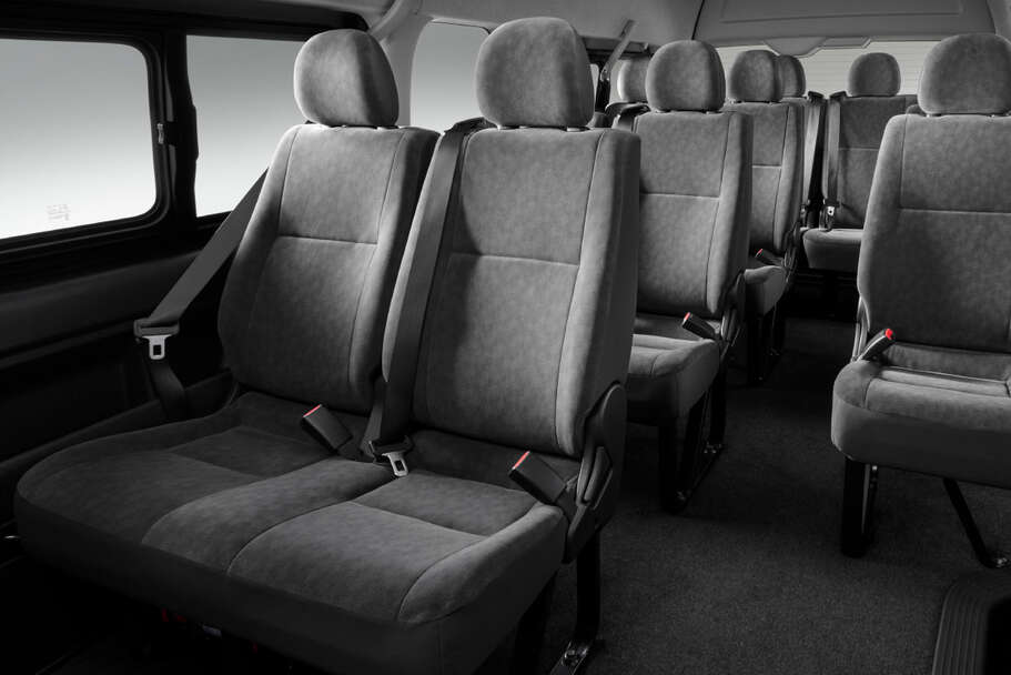 hiacecommuter_feature_img53