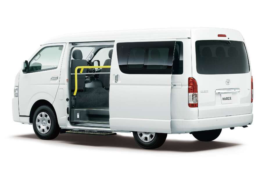 “ウェルジョイン” 4WD・2700ガソリン ロング・ワイドボディ ボディカラーはホワイト〈058〉