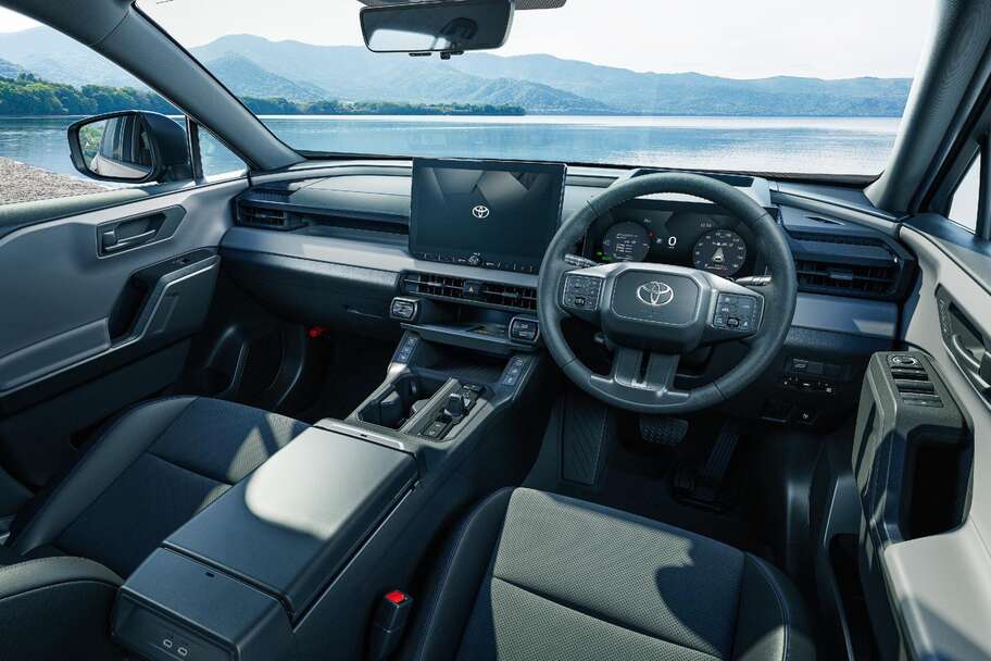 【モデル入り素材】Z（プラグインハイブリッド）