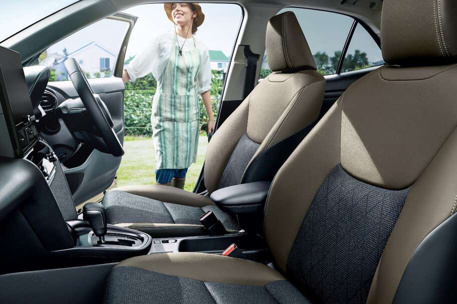 【モデル入り素材】Z（ガソリン・2WD）