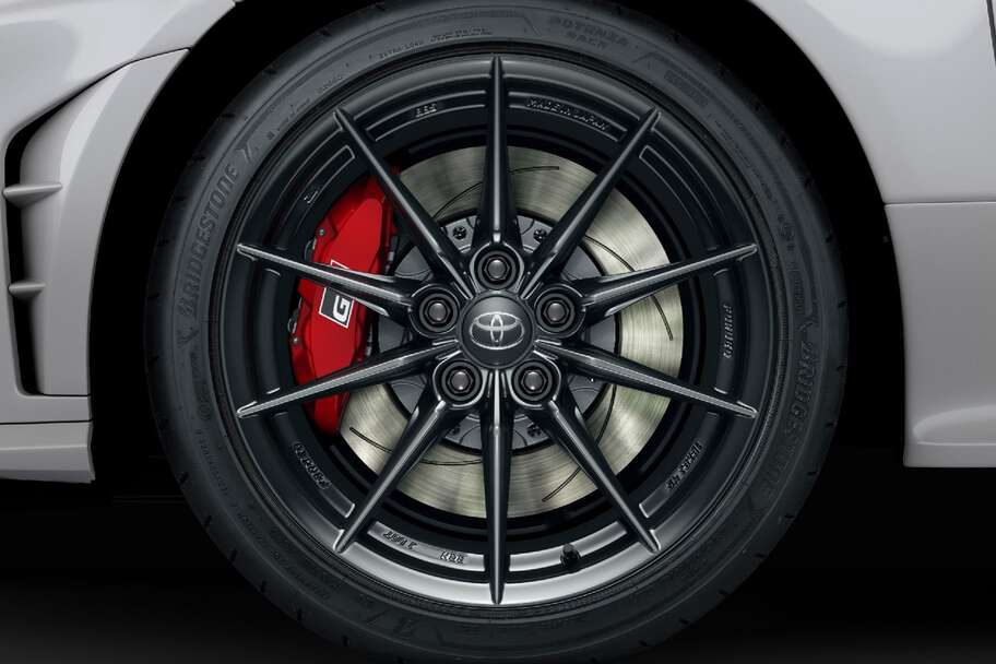 18インチ鍛造アルミホイール（BBS製）