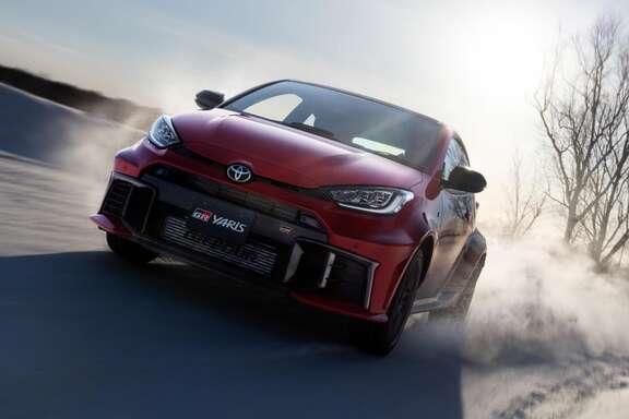 RZ“High performance”（6MT・4WD）